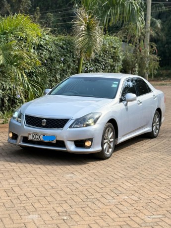 2012-toyota-crown-athlete-for-sale-big-8