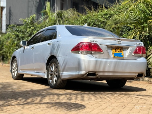 2012-toyota-crown-athlete-for-sale-big-5