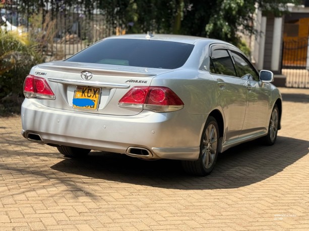 2012-toyota-crown-athlete-for-sale-big-4