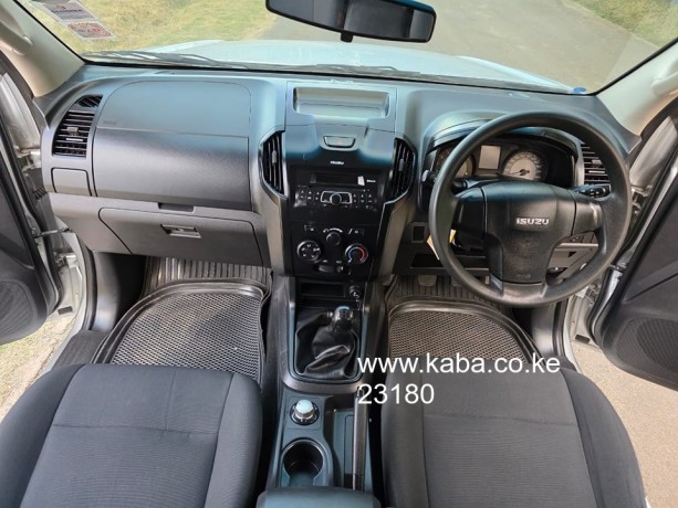 isuzu-dmax-dcab-big-3