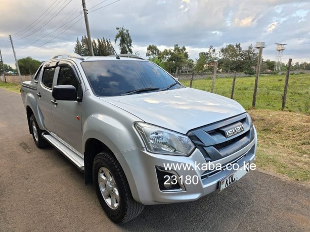 isuzu-dmax-dcab-big-0