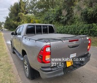 toyota-hilux-dcab-automatic-small-6