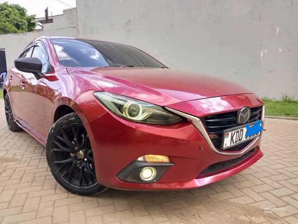2014-mazda-axela-hatchback-for-sale-big-3