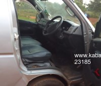 toyota-hiace-small-8