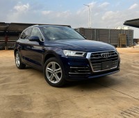 2018-audi-q5-sline-small-0