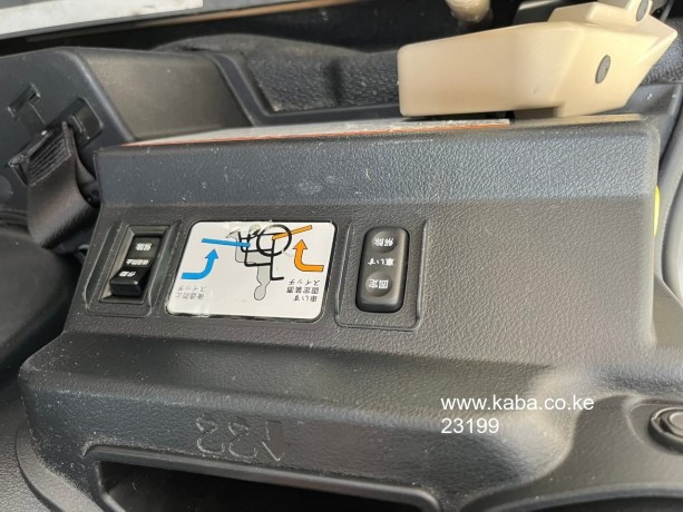 2018-toyota-sienta-for-sale-big-4