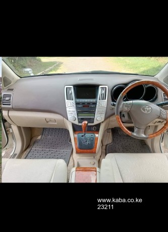 clean-buy-and-drive-toyota-harrier-big-6
