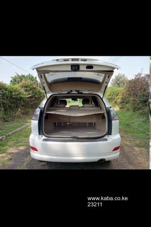 clean-buy-and-drive-toyota-harrier-big-5