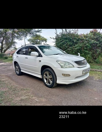clean-buy-and-drive-toyota-harrier-big-0