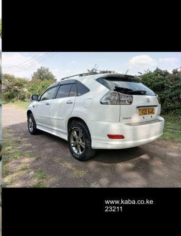 clean-buy-and-drive-toyota-harrier-big-9