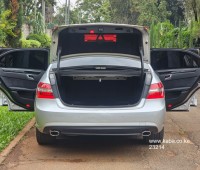 2010-mercedes-benz-e250-series-small-4