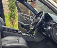 2010-mercedes-benz-e250-series-small-7
