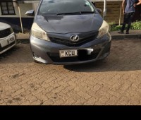 clean-toyota-vitz-small-0