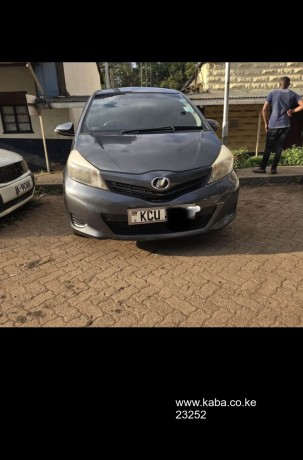 clean-toyota-vitz-big-7