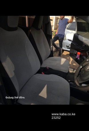 clean-toyota-vitz-big-4