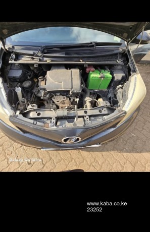 clean-toyota-vitz-big-2