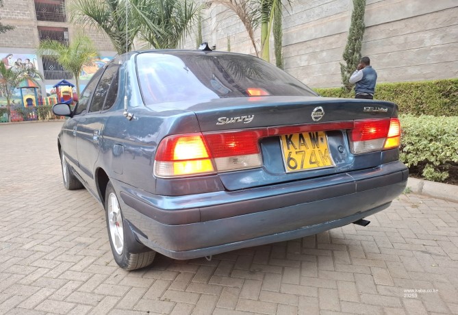 nissan-sunny-b15-big-1