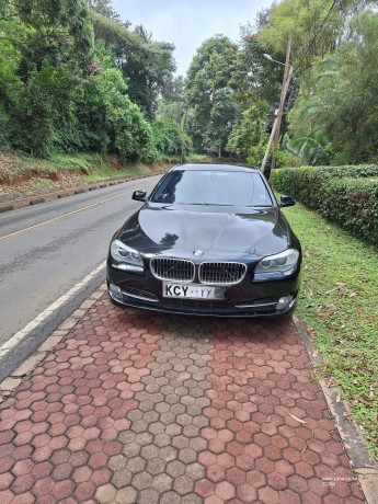 bmw-520i-big-0