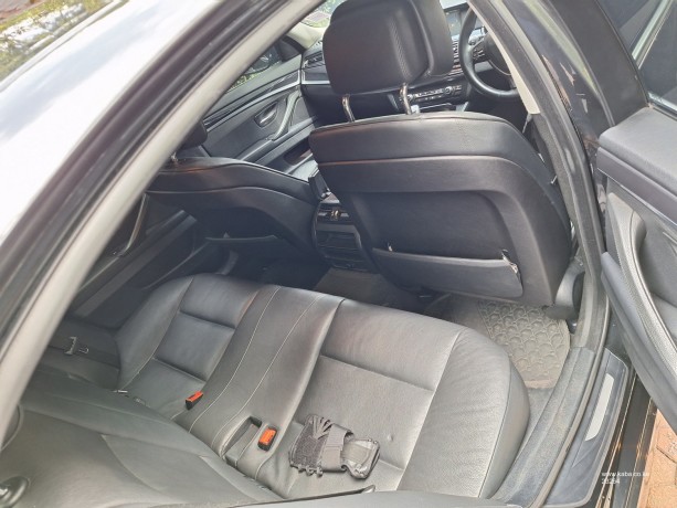 bmw-520i-big-16