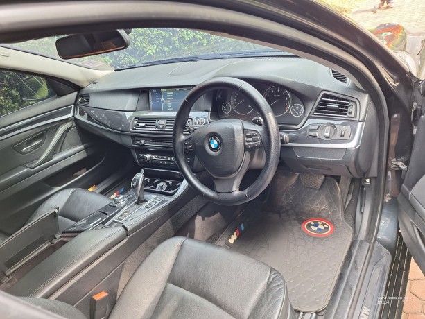 bmw-520i-big-14