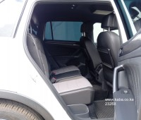 2017-vw-tiguan-small-3