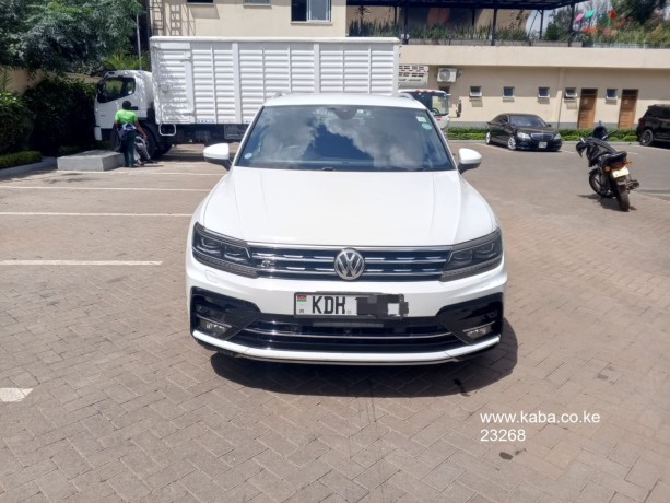 2017-vw-tiguan-big-0