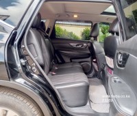 2015-nissan-x-trail-small-8