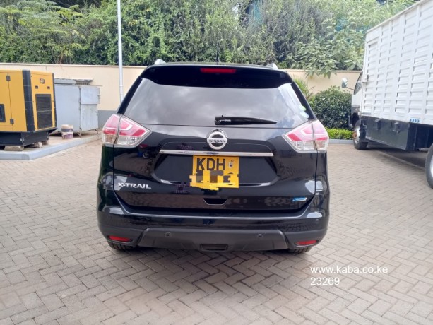 2015-nissan-x-trail-big-2