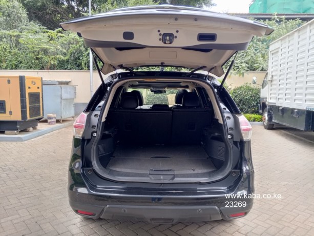 2015-nissan-x-trail-big-9
