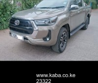 clean-toyota-hilux-at-great-price-small-6