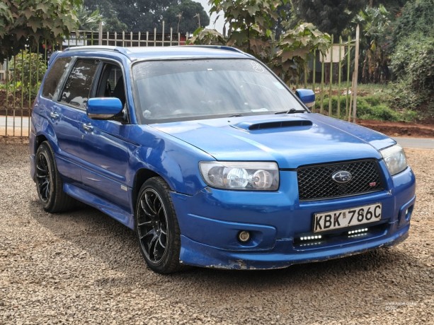 subaru-forester-sg5-big-0