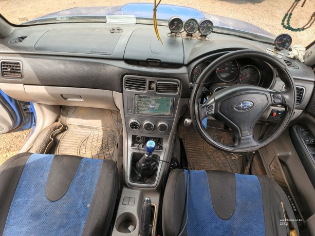 subaru-forester-sg5-big-3