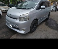 clean-toyota-voxy-up-for-sale-small-3