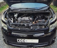 clean-toyota-voxy-up-for-grabs-good-price-small-4