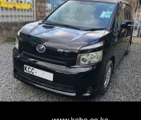 clean-toyota-voxy-up-for-grabs-good-price-small-1