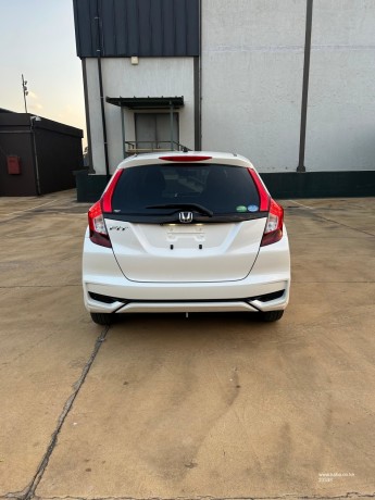 2018-honda-fit-big-5