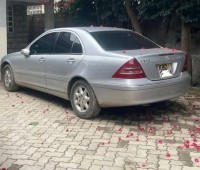buy-and-drive-benz-c-200-attractive-price-small-1