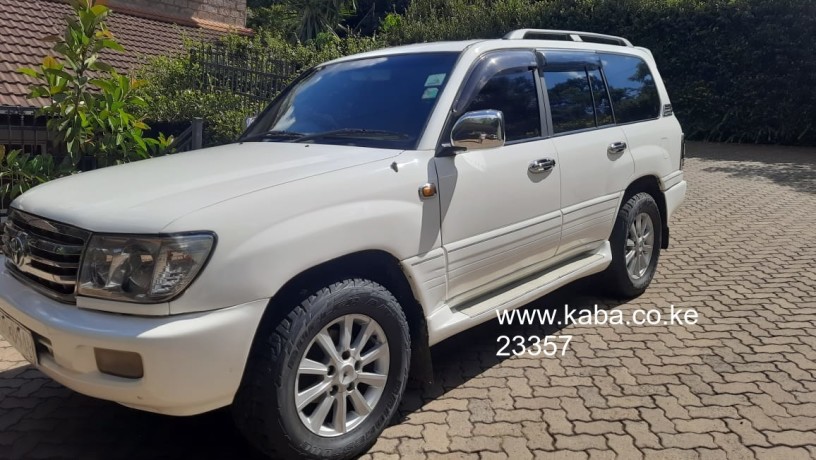 clean-landcruiser-100-series-diesel-big-2