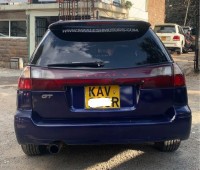 clean-subaru-legacy-small-1