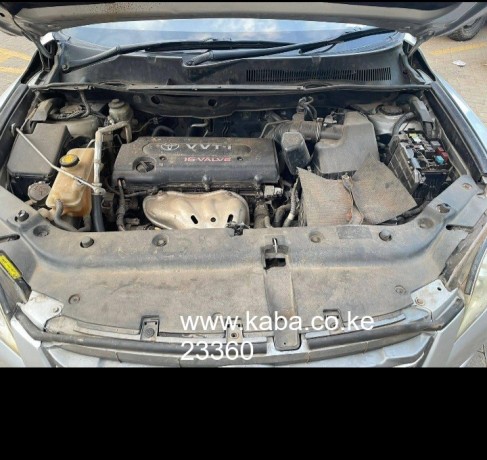 clean-toyota-vanguard-up-for-grabs-big-7