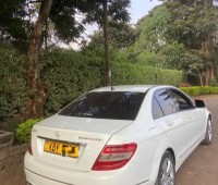 benz-c200-up-for-salegood-price-small-1