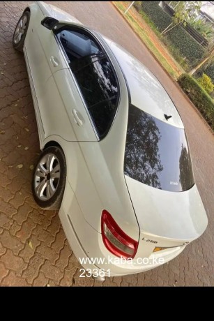 benz-c200-up-for-salegood-price-big-3