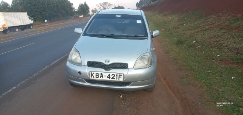 toyota-vitz-kba-421-f-for-sale-at-kikuyu-town-big-0