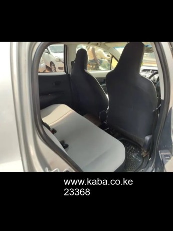 toyota-vitz-big-2