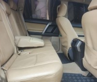 landcruiser-prado-diesel-small-8