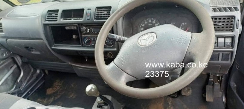 mazda-bongo-big-2