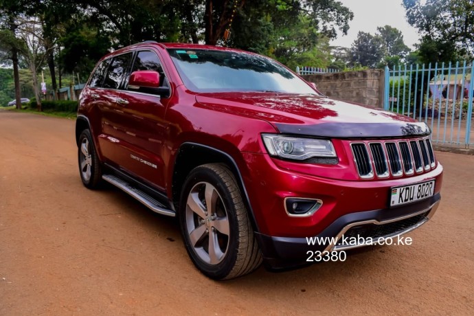 jeep-wrangler-grand-cherokee-big-0