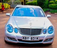 mercedes-benz-e220-small-0