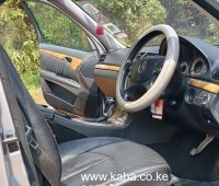 mercedes-benz-e220-small-2