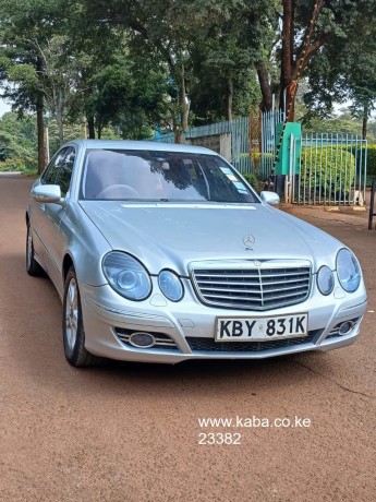 mercedes-benz-e220-big-1